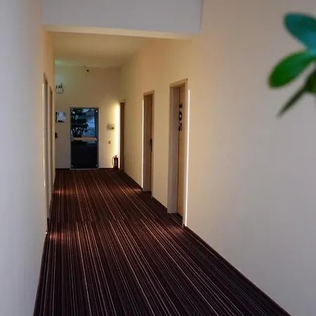 Zenti Plaza Szörényvár
